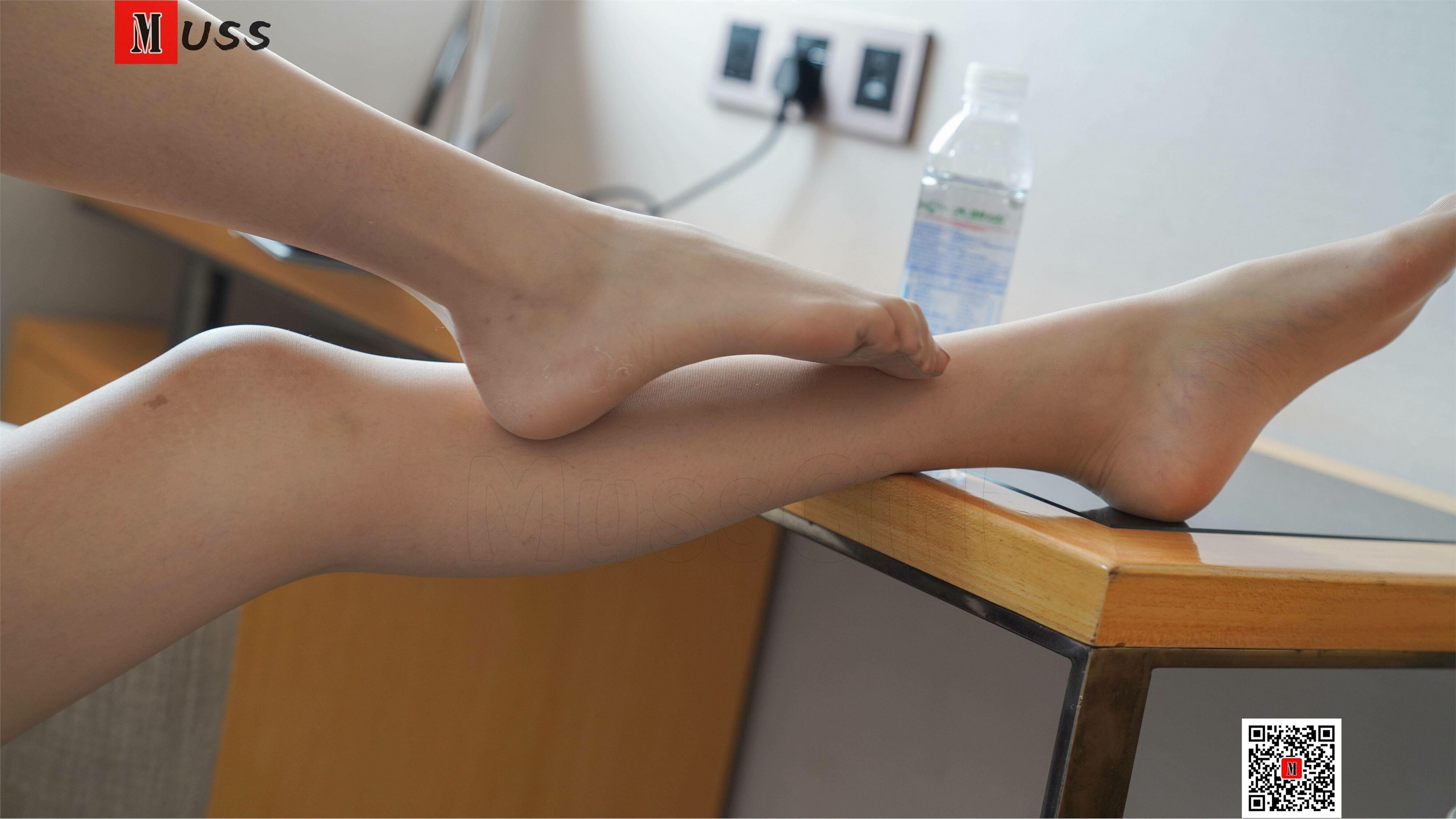 MussGirl慕丝女郎  NO.193 酒店包臀裙薄丝